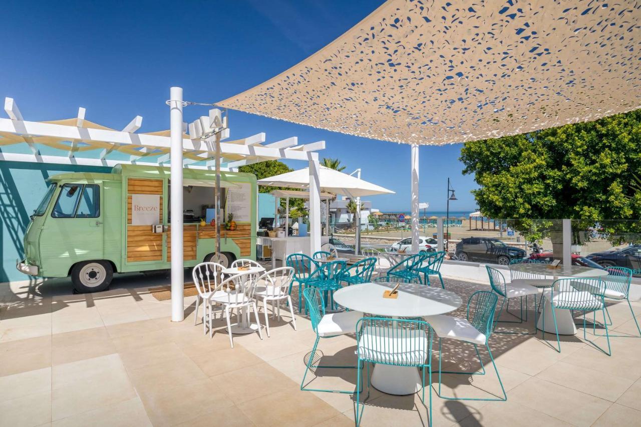 Отель Occidental Torremolinos Playa Экстерьер фото